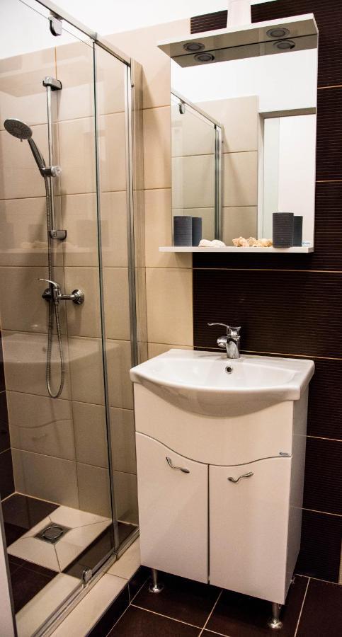 Molnar Apartment Cozy City Center Retreat For 2 Ac & Perfect Location! Budapest Bagian luar foto