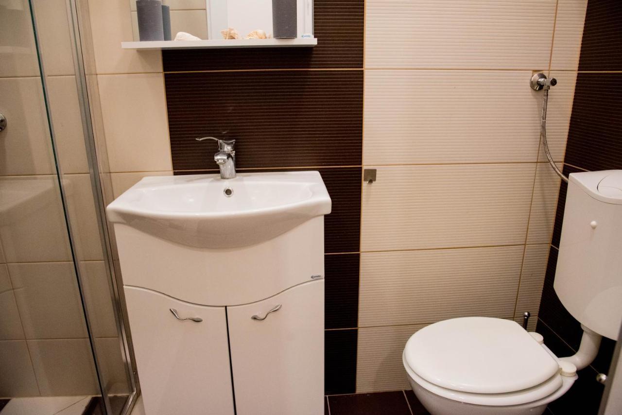 Molnar Apartment Cozy City Center Retreat For 2 Ac & Perfect Location! Budapest Bagian luar foto