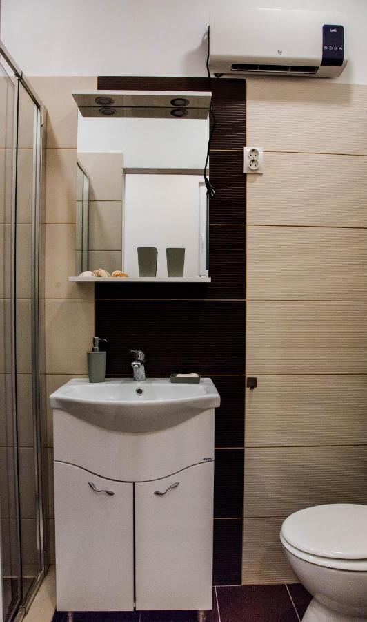 Molnar Apartment Cozy City Center Retreat For 2 Ac & Perfect Location! Budapest Bagian luar foto