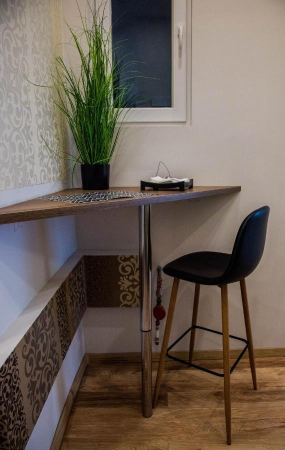 Molnar Apartment Cozy City Center Retreat For 2 Ac & Perfect Location! Budapest Bagian luar foto