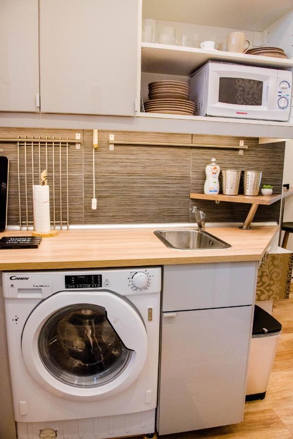 Molnar Apartment Cozy City Center Retreat For 2 Ac & Perfect Location! Budapest Bagian luar foto