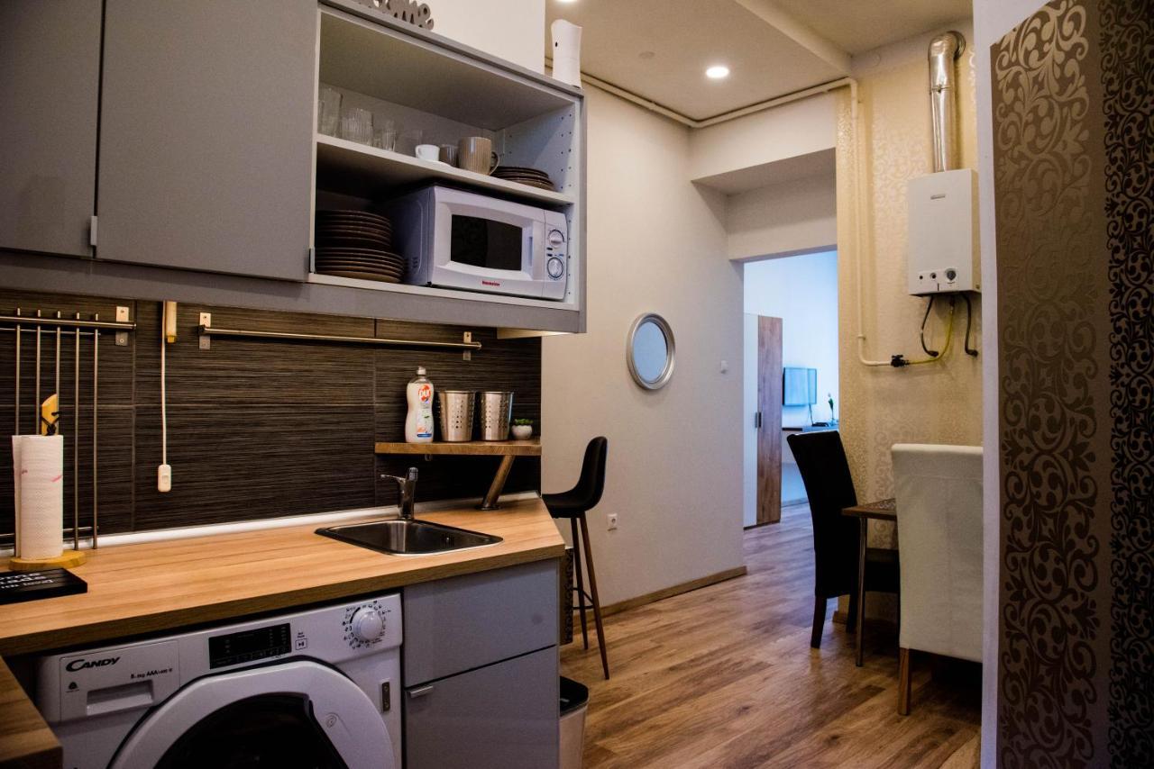 Molnar Apartment Cozy City Center Retreat For 2 Ac & Perfect Location! Budapest Bagian luar foto